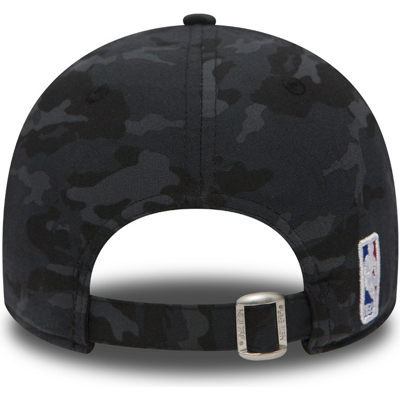 casquette-courbee-camouflage-noire-ajustable-team-9forty-chicago-bulls-nba-new-era