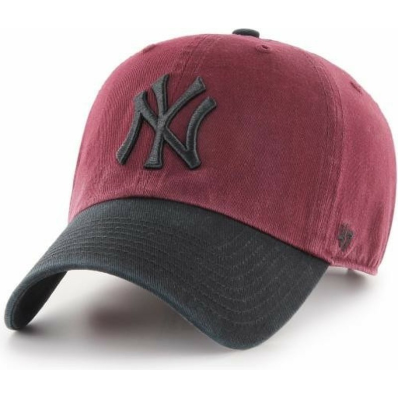 casquette-courbee-rouge-avec-visiere-et-logo-noir-new-york-yankees-mlb-clean-up-two-tone-47-brand