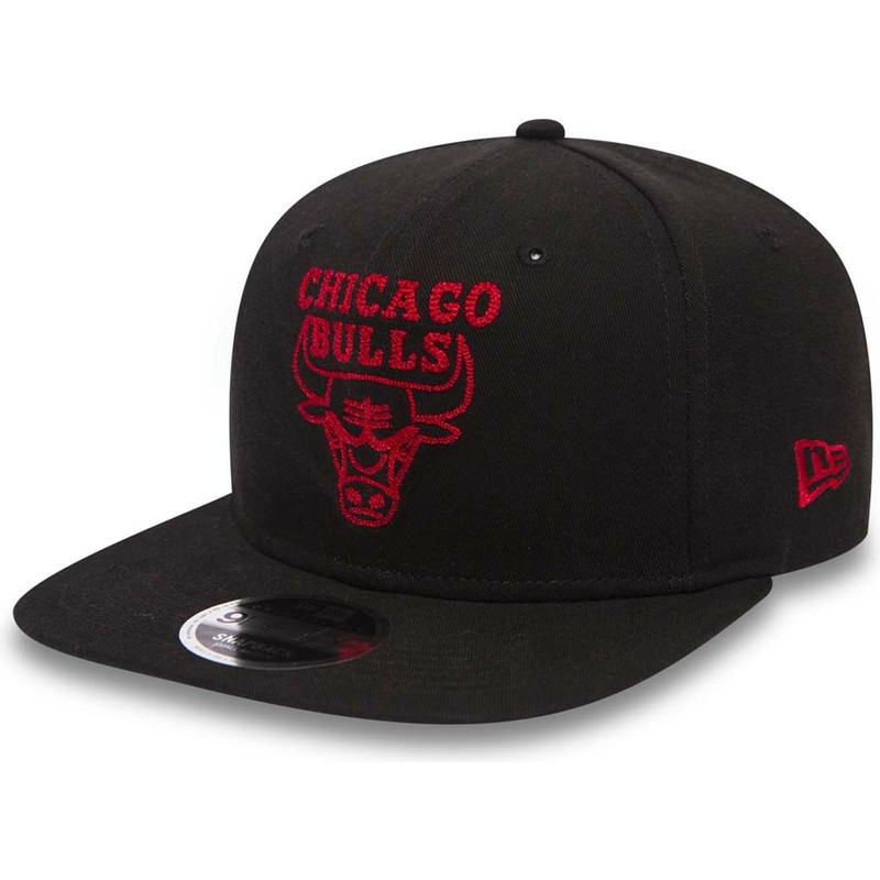 casquette-plate-noire-snapback-avec-logo-rouge-9fifty-chain-stitch-chicago-bulls-nba-new-era